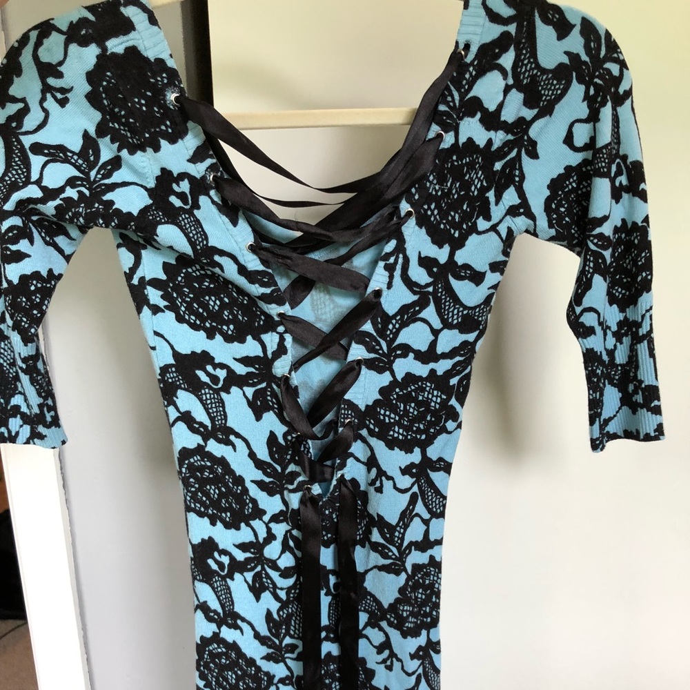 Blue Floral Fitted Sweater Dress with Lace Ribbon